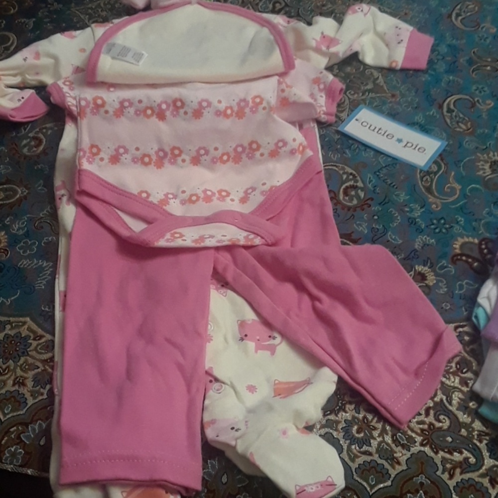 BABY CLOTHES - Picture 8 of 8